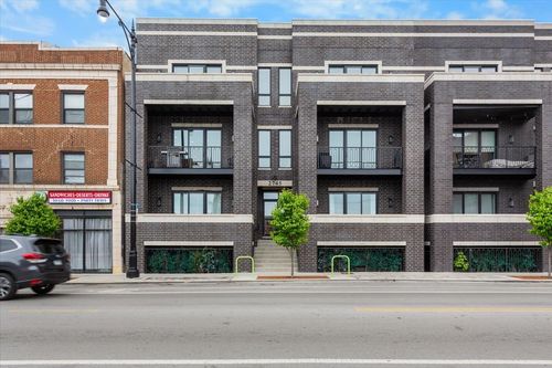 2e-2745 W Lawrence Ave, Chicago, IL, 60625-3703 | Card Image
