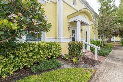 D - 4740 Beach Drive Se, Condo with 1 bedrooms, 1 bathrooms and null parking in St Petersburg FL | Image 3