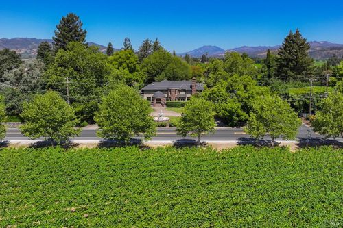 800 Zinfandel Ln, Saint Helena, CA, 94574 | Card Image
