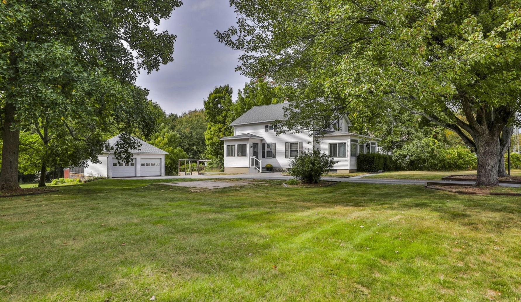 Mammoth Rd, Manchester, NH 03109