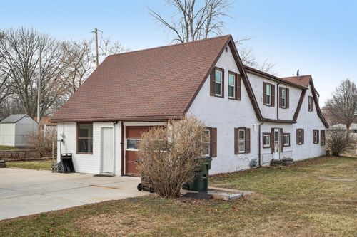 1001 W Bender Rd, GLENDALE, WI, 53217-4155 | Card Image