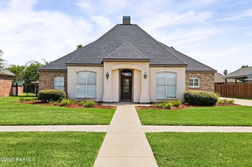 105 Pleasant Lake Dr, Youngsville, LA, 70592-5654 | Card Image