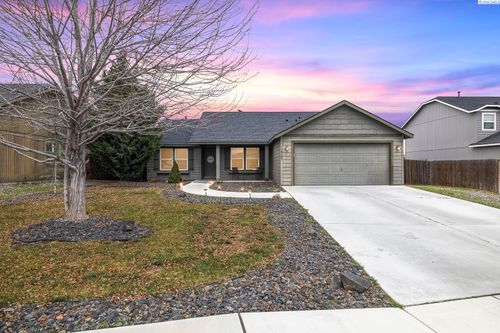 6109 Beacon Rock Ln, Pasco, WA, 99301-6586 | Card Image