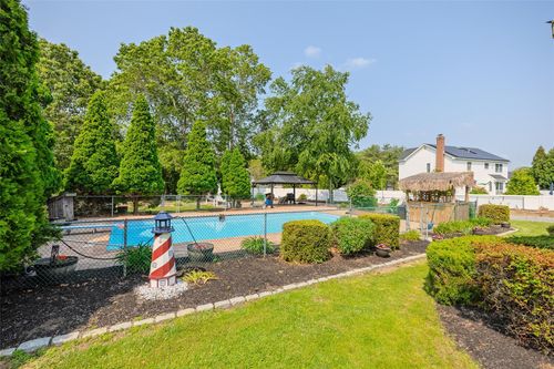 6024 N Country Rd, Wading River, NY, 11792-1623 | Card Image