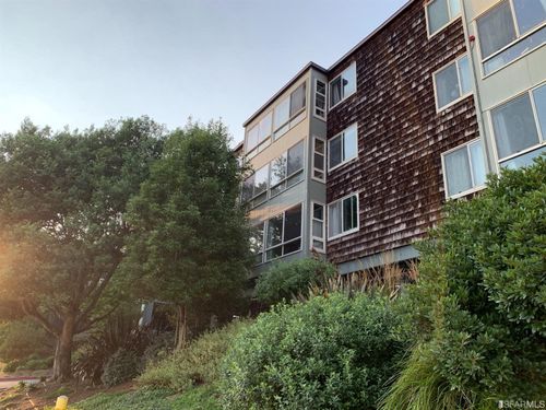 208d-940 Duncan St, San Francisco, CA, 94131-1802 | Card Image