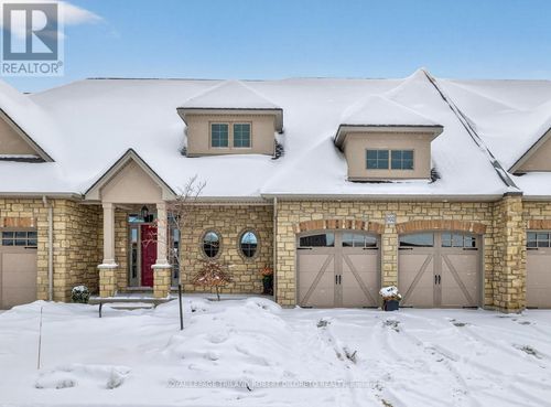 302-5 Wood Haven Dr, Tillsonburg, ON, N4G0A8 | Card Image