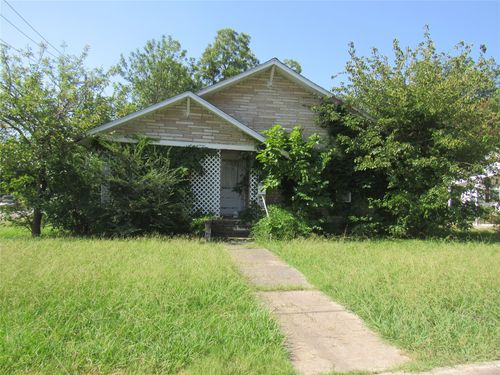 400 Water St, Whitesboro, TX, 76273-2120 | Card Image