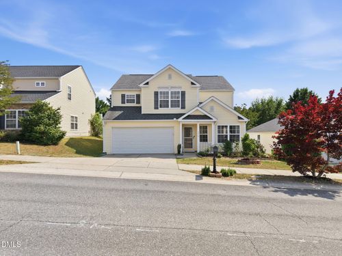 7315 Great Laurel Dr, Raleigh, NC, 27616-3321 | Card Image