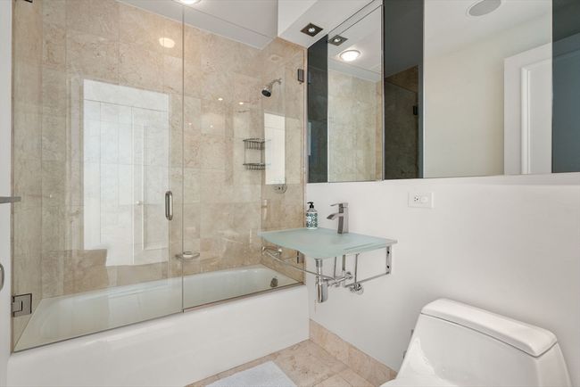 PH2B - 1 Avery St, Condo with 3 bedrooms, 5 bathrooms and null parking in Boston MA | Image 36
