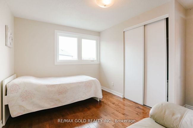 9 Havendale Crt, House attached with 4 bedrooms, 2 bathrooms and 5 parking in Brampton ON | Image 27