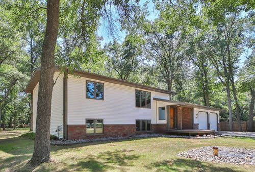 6205 Donald St, Baxter, MN, 56425-8640 | Card Image