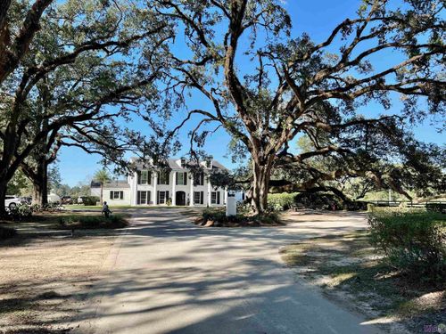 15415 Greenwell Springs Rd, Greenwell Springs, LA, 70739-3337 | Card Image