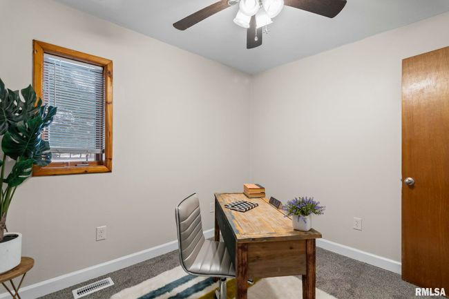 34187 E 6 Th Rd, House other with 3 bedrooms, 2 bathrooms and null parking in Pawnee IL | Image 28