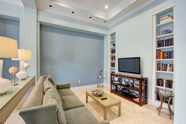 APT-304 - 720 S Sapodilla Ave, Condo with 2 bedrooms, 2 bathrooms and null parking in West Palm Beach FL | Image 11