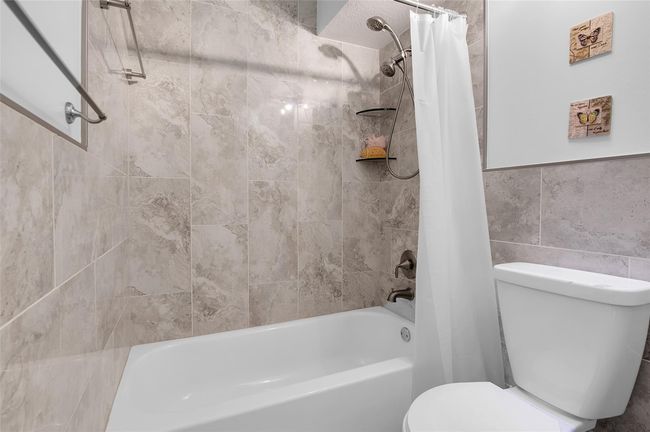 APT-21204 - 821 Lyons Rd, Condo with 2 bedrooms, 2 bathrooms and null parking in Coconut Creek FL | Image 25