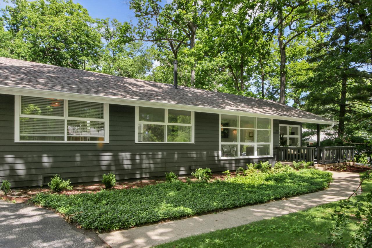 Brickley Dr, Fontana, WI 53125