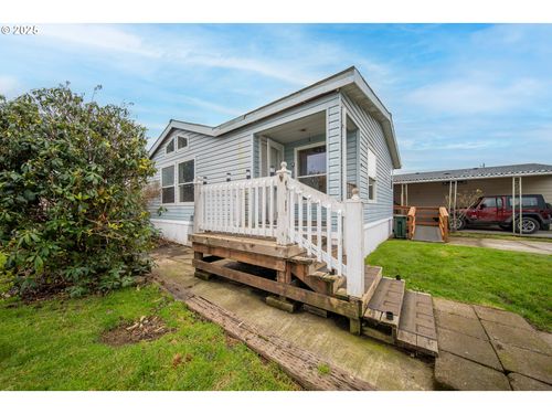 1413 Hawthorne Ave, Reedsport, OR, 97467-1625 | Card Image