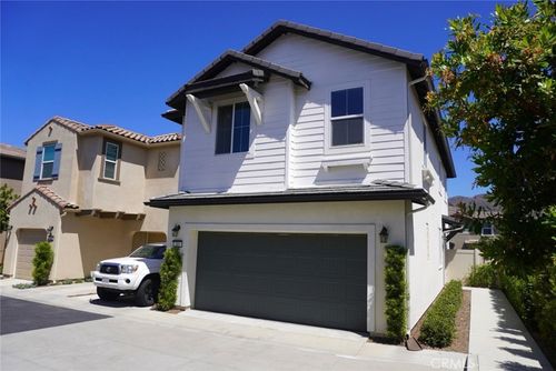 389 Allen Dr, Santa Paula, CA, 93060-8048 | Card Image