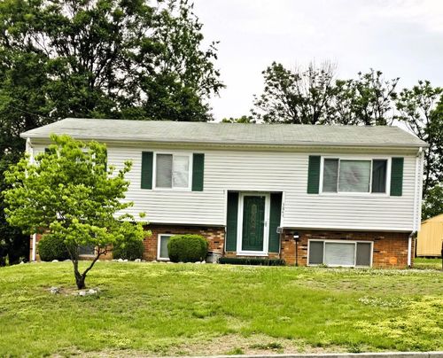 3843 Old Stevens Rd Nw, Roanoke, VA, 24017-4831 | Card Image
