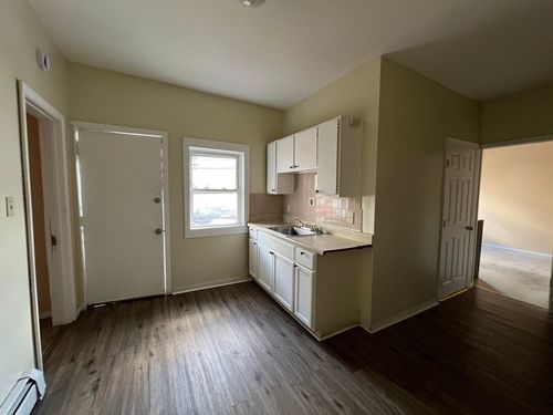 2-89 Newbury St, Lawrence, MA, 01840-1720 | Card Image