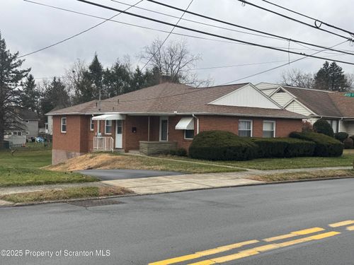 152 Drakes Ln, Old Forge, PA, 18518-1420 | Card Image