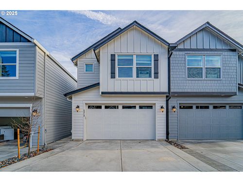 4919 Ne 2nd Ct, Vancouver, WA, 98663-1291 | Card Image