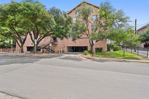 apt-201-2401 Leon St, Austin, TX, 78705-4634 | Card Image