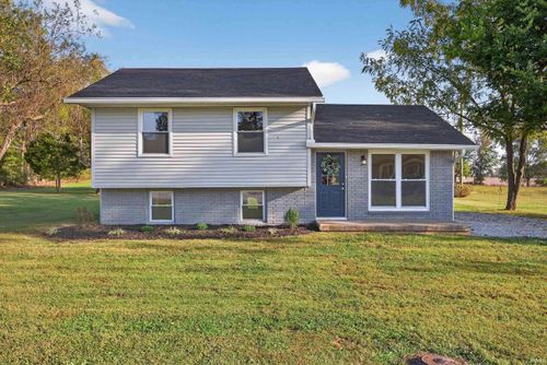 706 W Hall St, Orleans, IN, 47452-9264 | Card Image