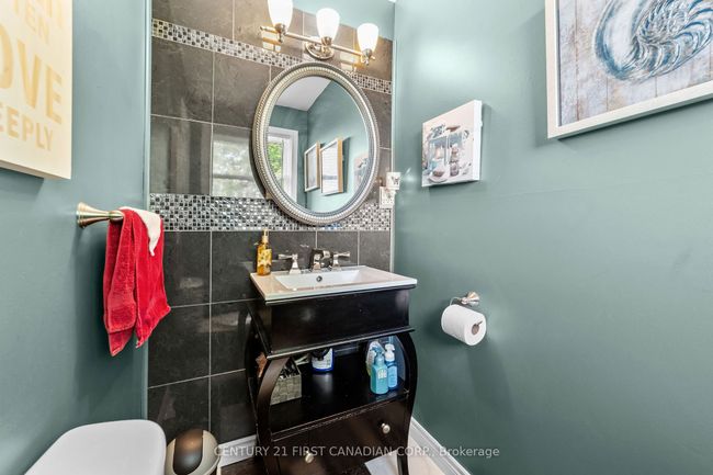 13972 Elginfield Rd, House other with 3 bedrooms, 2 bathrooms and 8 parking in Lucan ON | Image 18