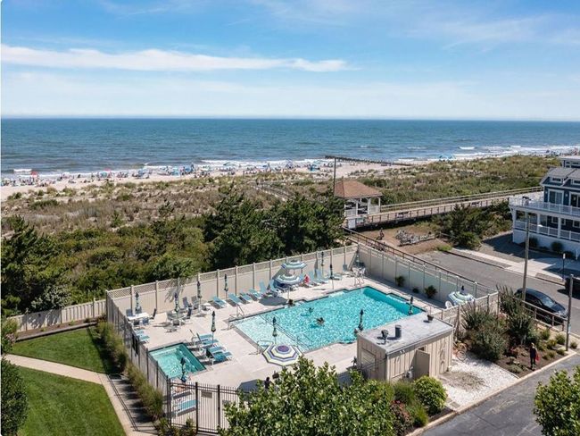 UNIT-108 - 66 E 20 Th St, Condo with 2 bedrooms, 2 bathrooms and 1 parking in Avalon NJ | Image 4