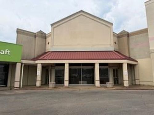 1800-1804 Macarthur Drive, Alexandria, LA, 71301 | Card Image