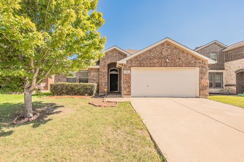 536 Goldstone Ln, Fort Worth, TX, 76131-3972 | Card Image