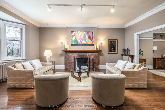 83 Glencairn Ave, House other with 4 bedrooms, 2 bathrooms and 1 parking in Toronto ON | Image 5