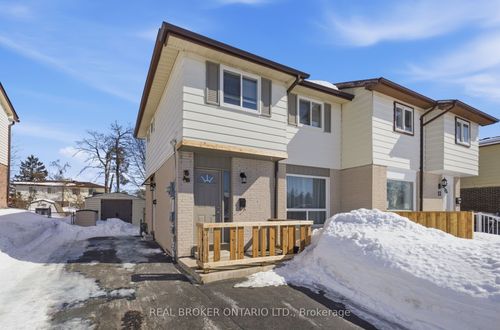 15 Christie Cres, Barrie, ON, L4N4V2 | Card Image