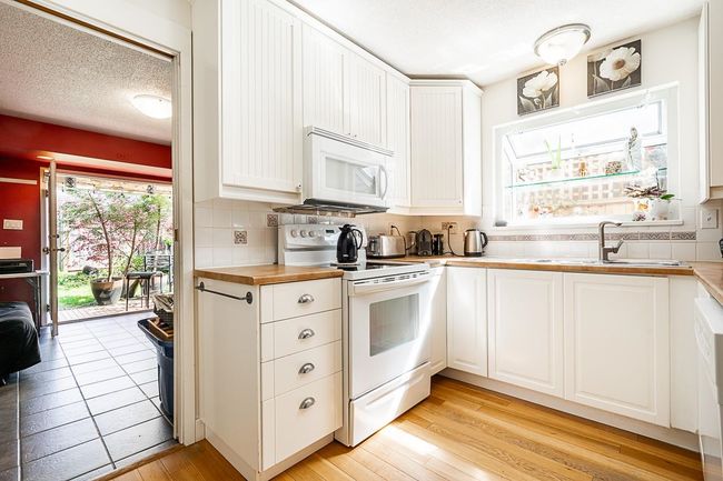 198 66 St, House other with 3 bedrooms, 1 bathrooms and 4 parking in Delta BC | Image 12