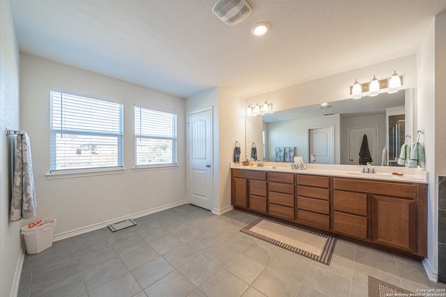 22411 Escalante Run, House other with 5 bedrooms, 3 bathrooms and null parking in San Antonio TX | Image 23