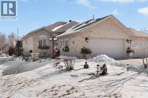 2 Queen'S Hill Cres, Leamington, ON, N8H5M6 | Card Image