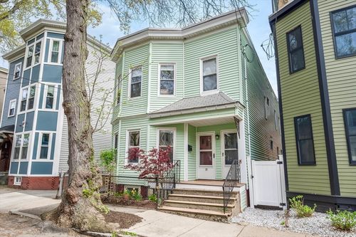 19-19 Palermo St, Cambridge, MA, 02141-1323 | Card Image