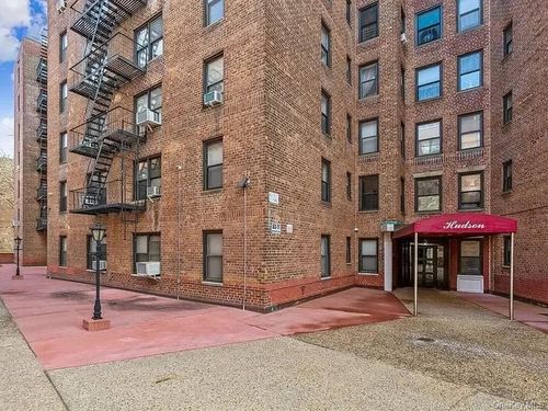 apt-3f-83-77 Woodhaven Blvd, Woodhaven, NY, 11421-1525 | Card Image