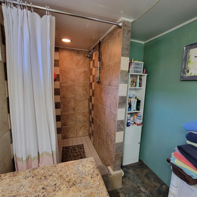 Basement Bath | Image 23