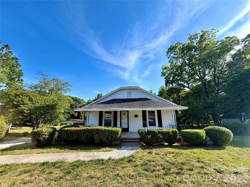 519 Locust St, Kannapolis, NC, 28081-2266 | Card Image