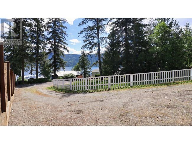 1065 Little Shuswap Lake Rd, House other with 2 bedrooms, 2 bathrooms and 8 parking in Chase BC | Image 7