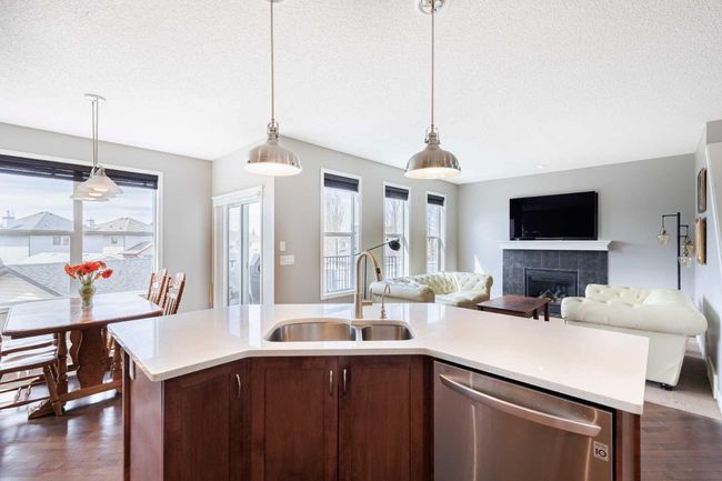 104 Prestwick Manor Se, Home with 4 bedrooms, 3 bathrooms and 8 parking in Calgary AB | Image 17