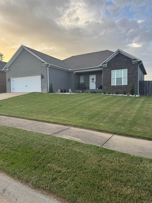 5430 Chateau Dr, Conway, AR, 72034-7832 | Card Image