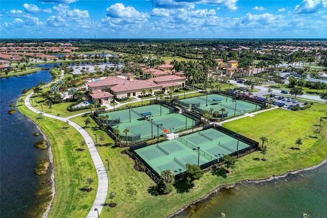12315 Canavese Ln, House other with 4 bedrooms, 3 bathrooms and null parking in Venice FL | Image 68