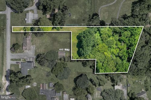 2460 Honeysuckle Ln, LANCASTER, PA, 17603-9541 | Card Image