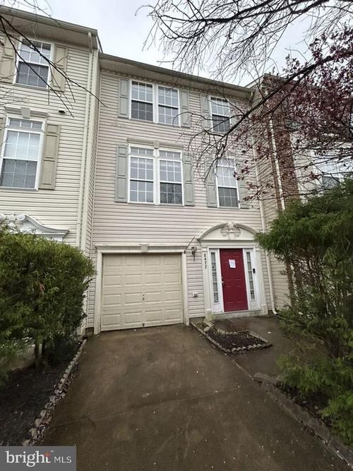 8477 Hallie Rose St, ALEXANDRIA, VA, 22309-4517 | Card Image