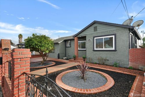 2418 Douglas Street, San Pablo, CA, 94806 | Card Image