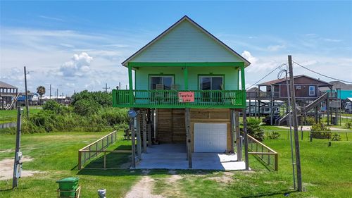 908 Trout Blvd, Crystal Beach, TX, 77650 | Card Image