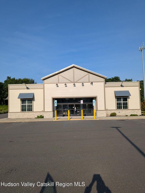 1162 Broadway, Esopus, NY, 12429-2531 | Card Image